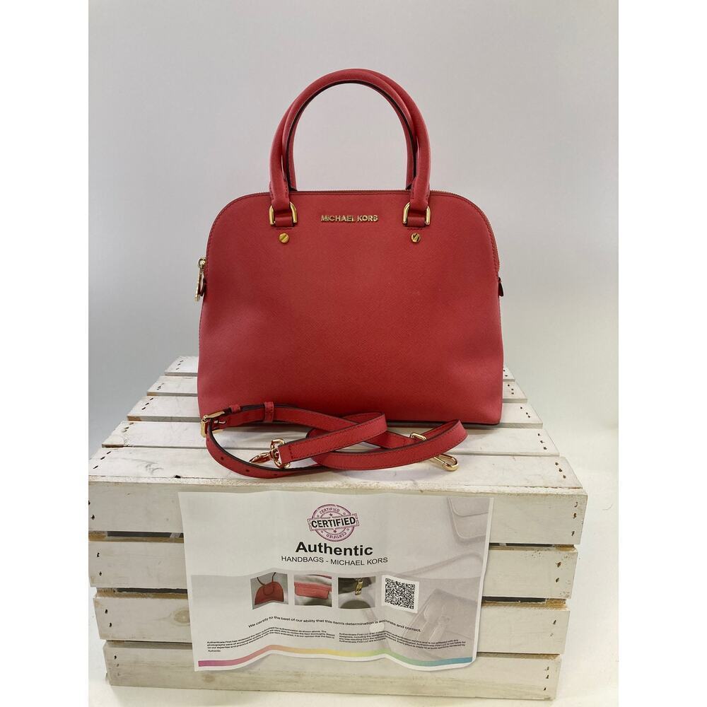 MICHAEL KORS, LARGE CORAL DOME LEATHER CROSSBODY BAG